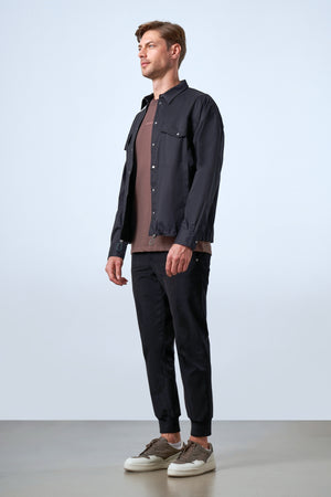 Cep Detaylı Erkek Dış Gömlek - Siyah