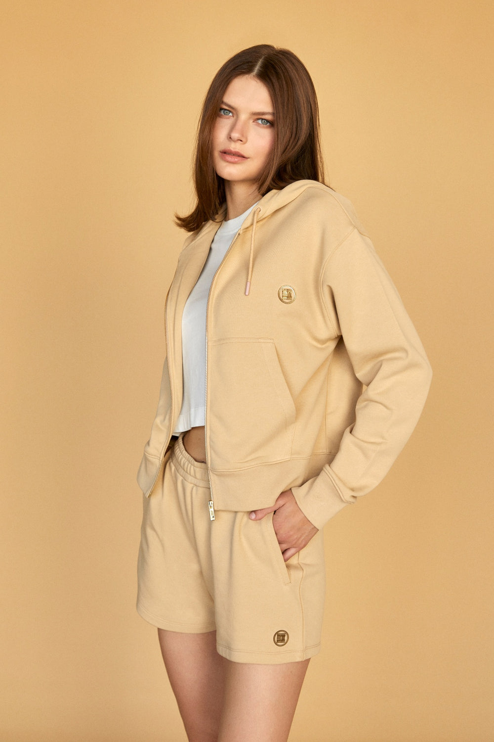 Baskı Detaylı Kapüşonlu Fermuarlı Kadın Sweatshirt - Bej