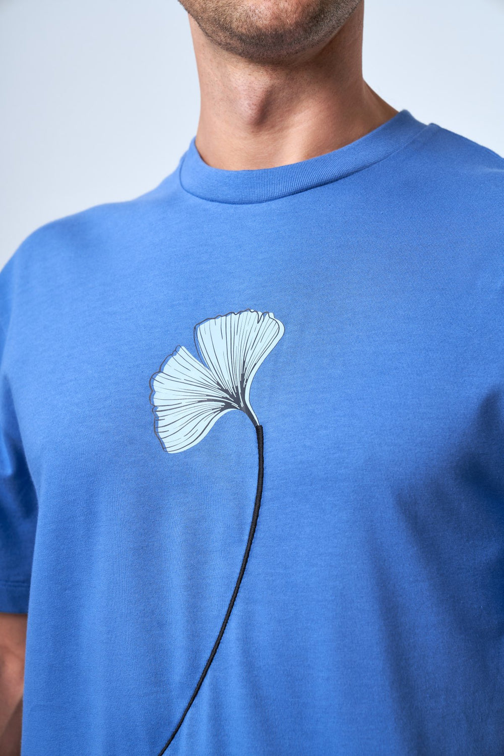 Ginkgo Yaprak Baskılı Oversize Erkek Bisiklet Yaka T-shirt - Mavi
