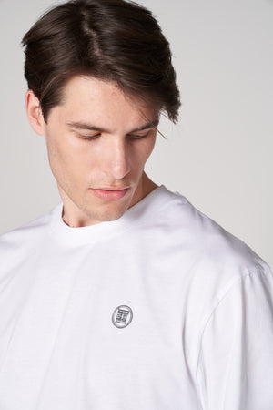 Metalik ST Logo İmzalı Erkek Oversize Bisiklet Yaka T-shirt - Beyaz