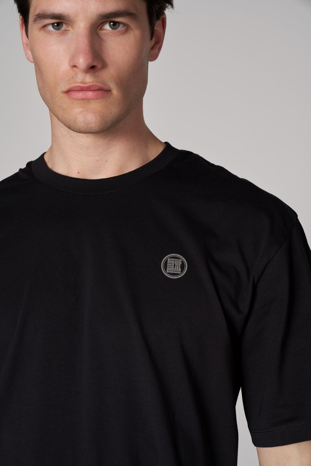 Metalik ST Logo İmzalı Erkek Oversize Bisiklet Yaka T-shirt - Siyah