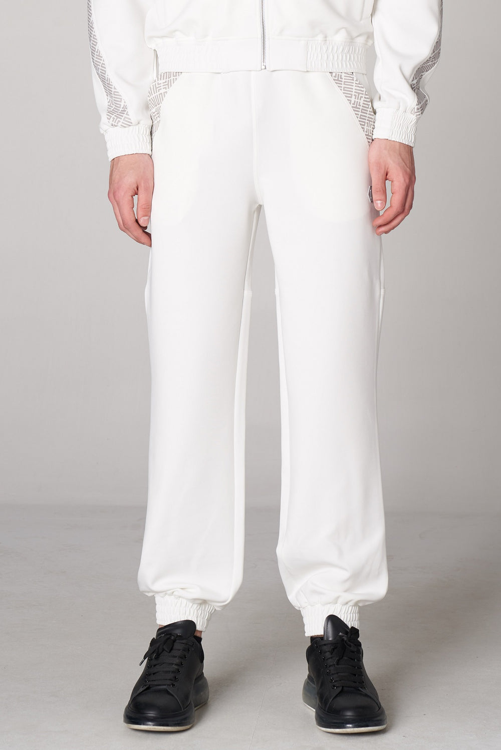 Monogram Şerit Detaylı Erkek Jogger Eşofman Altı - Beyaz