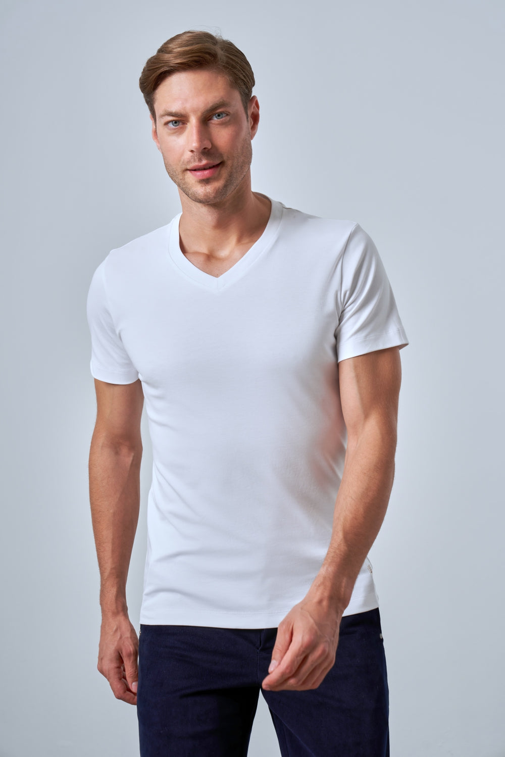 Slim Fit Erkek V Yaka T-shirt - Beyaz