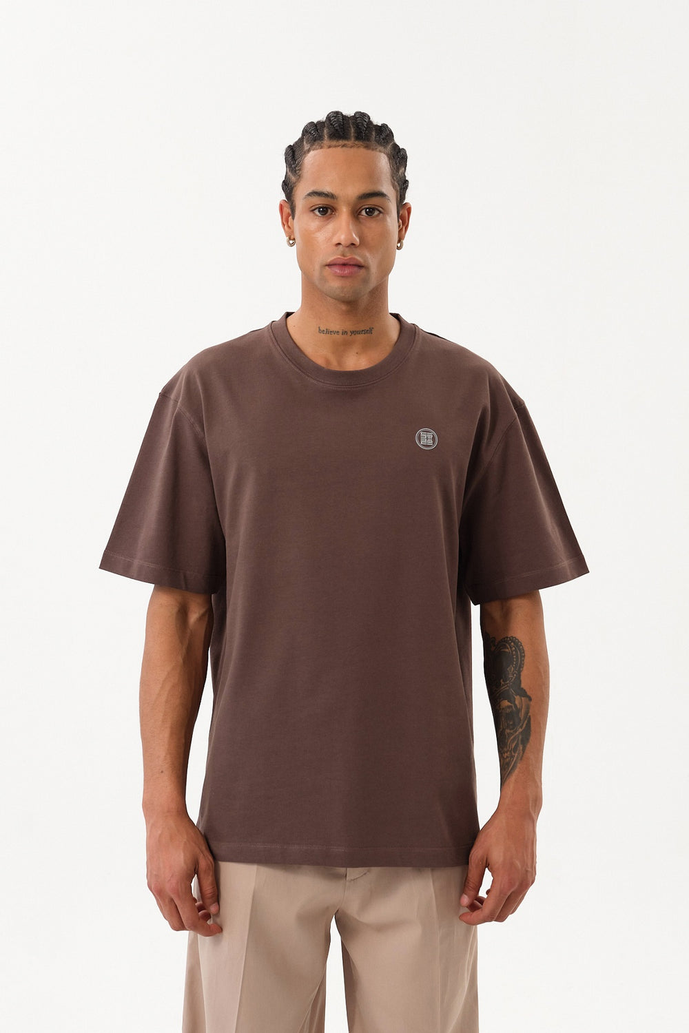 ST Logo İmzalı Erkek Oversize Bisiklet Yaka T-shirt - Kahverengi