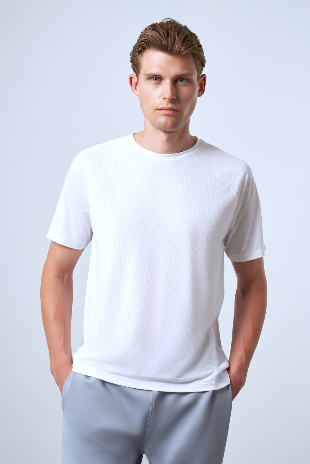 Teknik Kumaşlı Erkek Bisiklet Yaka T-Shirt - Beyaz