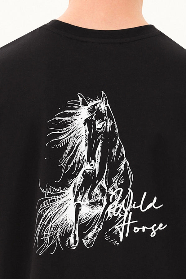 Wild Horse Grafik Baskılı Oversize Bisiklet Yaka T-shirt - Siyah